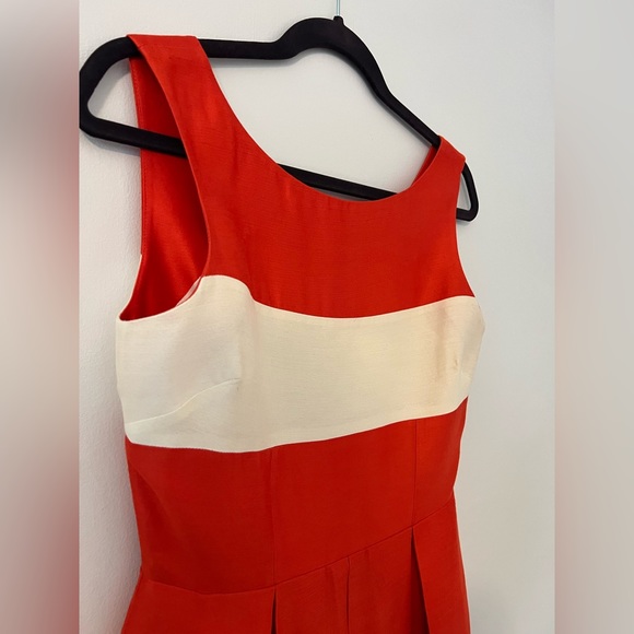 Kate Spade size 6 Pleated Silk Dress w pockets - Picture 4 of 8